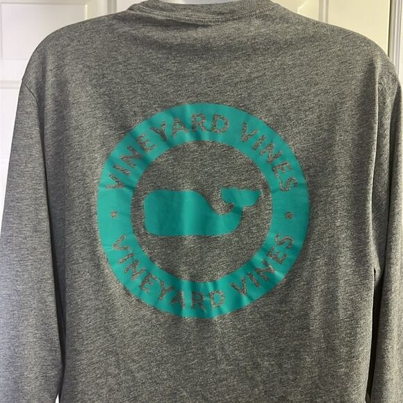 Vineyard Vines Men’s Grey Long Sleeves Crewneck Pullover Whale Tee- Small - Picture 7 of 12